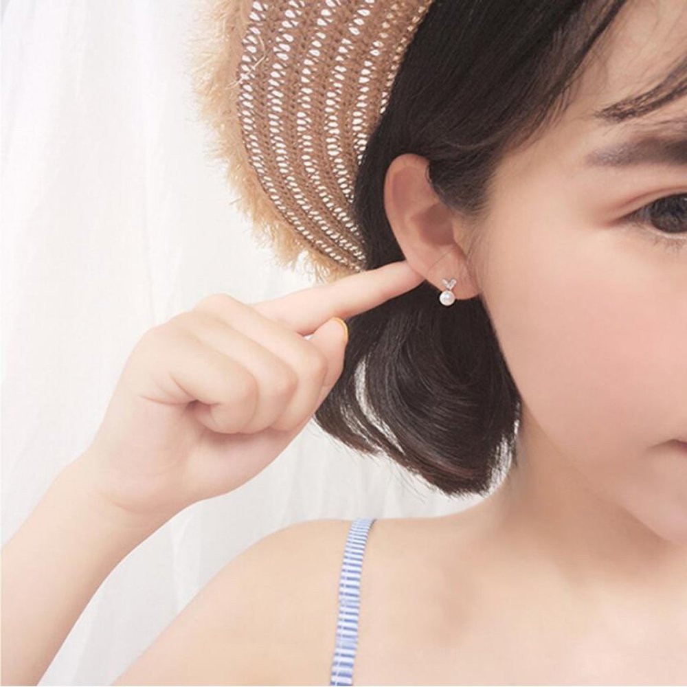 NEW 925 Sterling Silver Diamond Pearl Stud Earrings - Picture 4 of 13